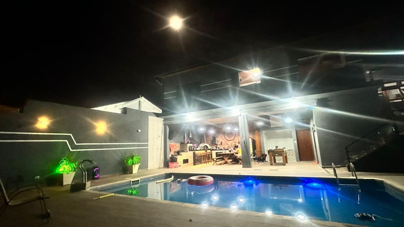 Chacara Gama Em Condominio Igarata-Sp - Jacuzzi Com Hidromassagem, Piscina E Sauna Экстерьер фото