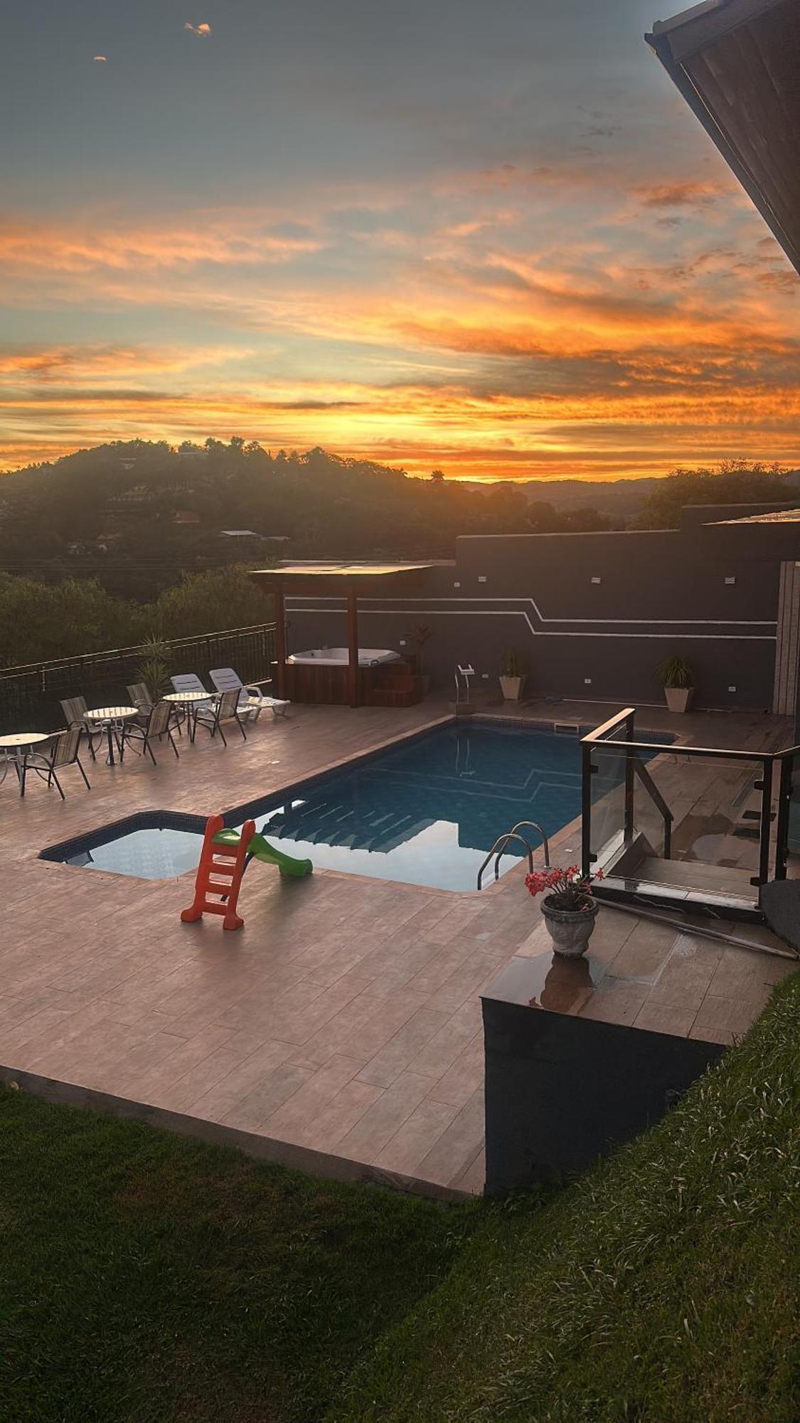 Chacara Gama Em Condominio Igarata-Sp - Jacuzzi Com Hidromassagem, Piscina E Sauna Экстерьер фото